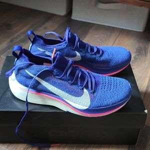 Nike Zoom Vaporfly 4% Flyknit, women's 7.5